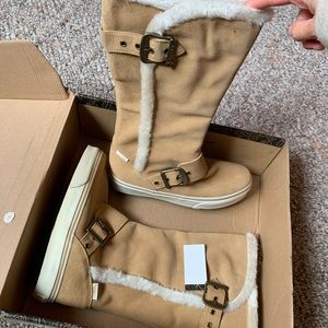 Women’s vans boots